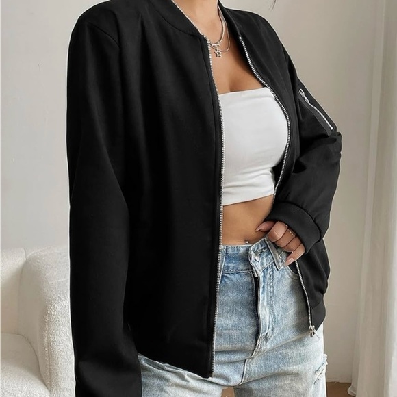 Classic Black Bomber Jacket for Women - Picture 4 of 7